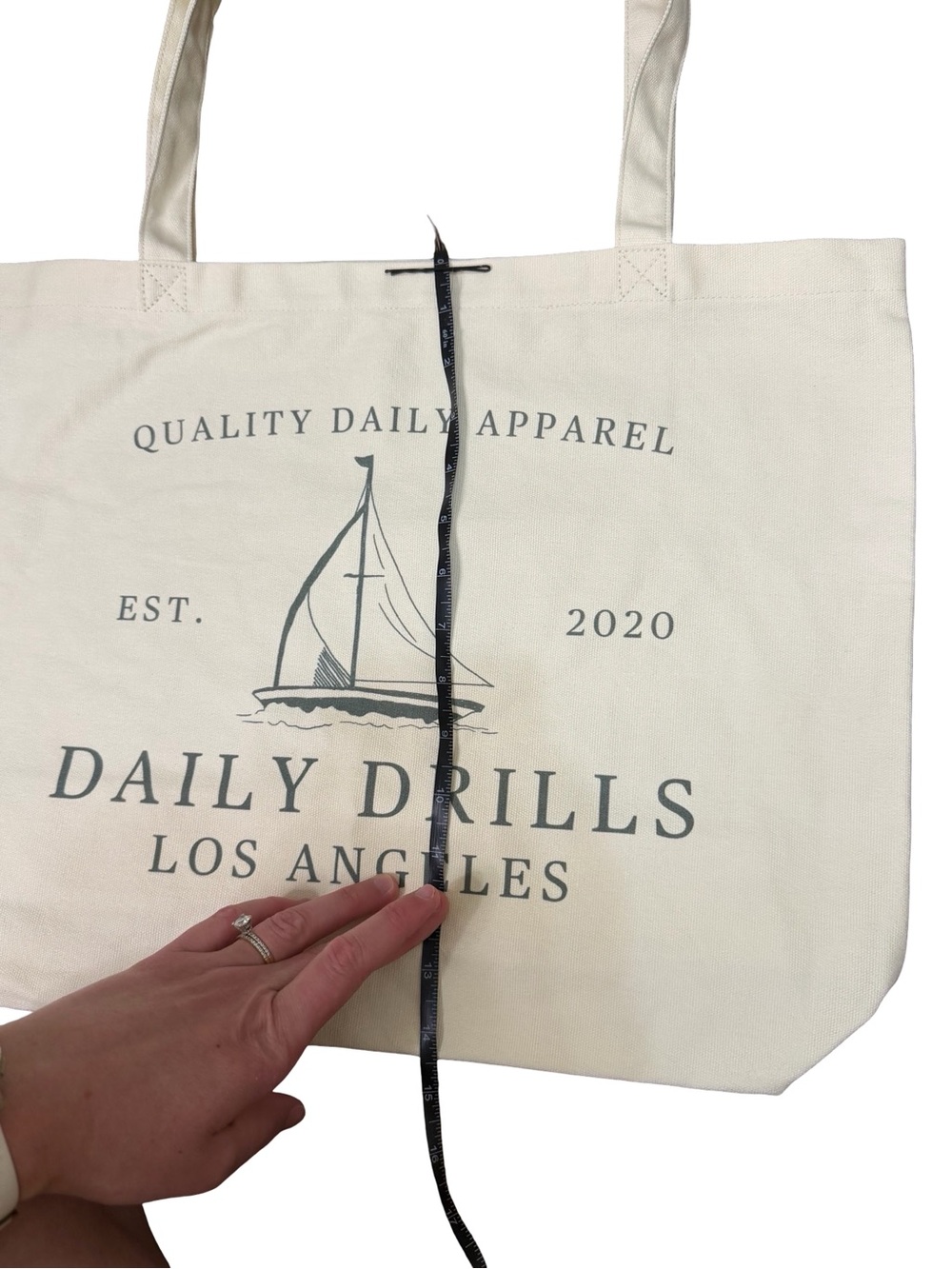 ⛵️Daily Drills Sailboat Tote Canvas Bag NIB Cream Oversized Beach Shopper 🤍 - Picture 5 of 6